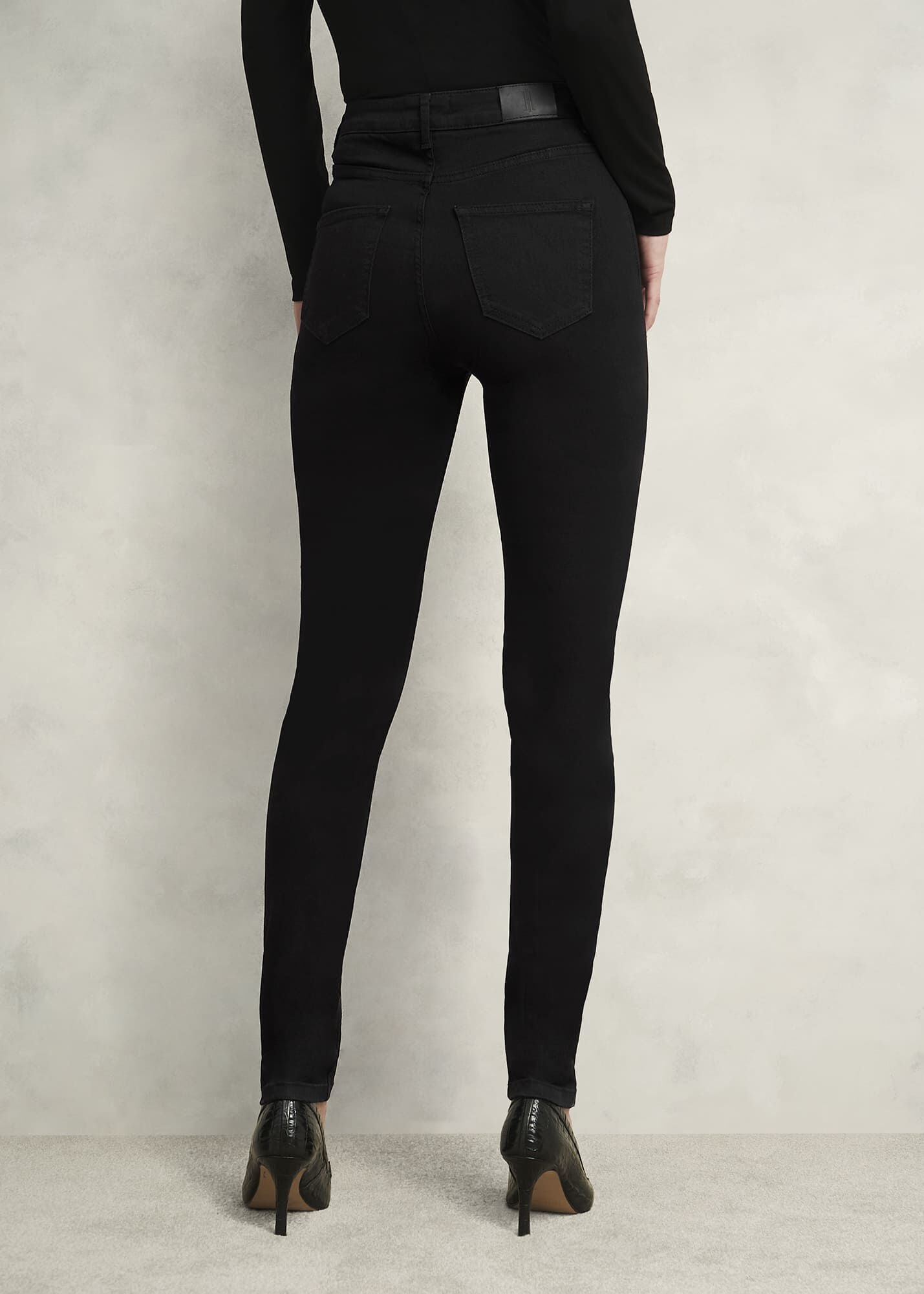 Gia Sculpting Jeans With Stretch