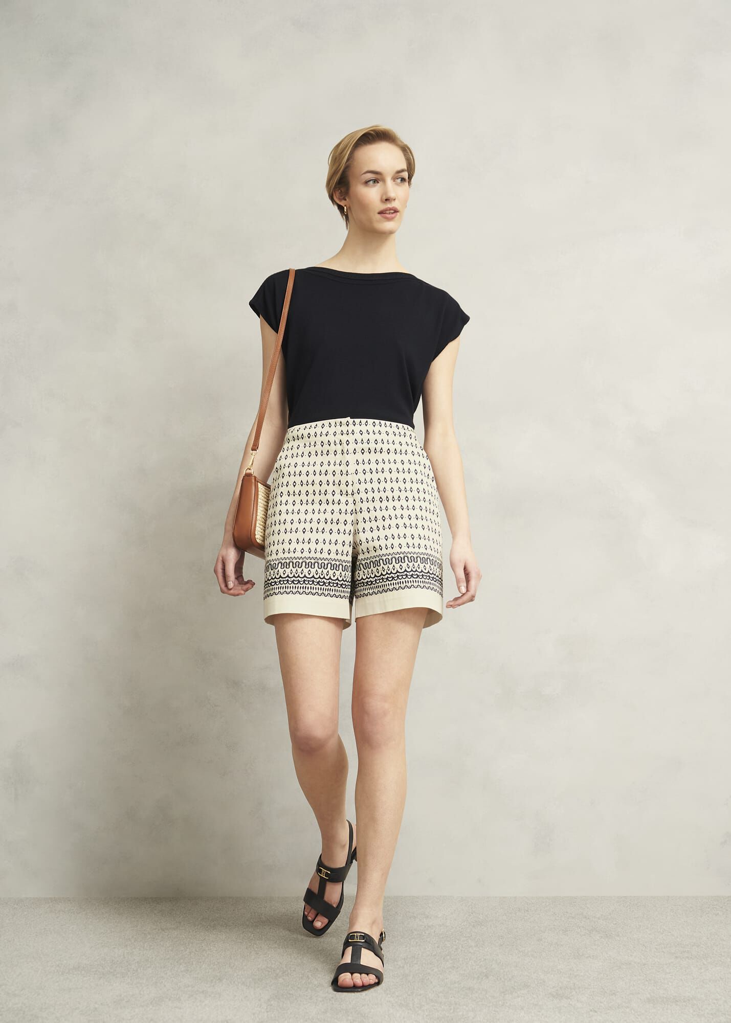 Suri Short