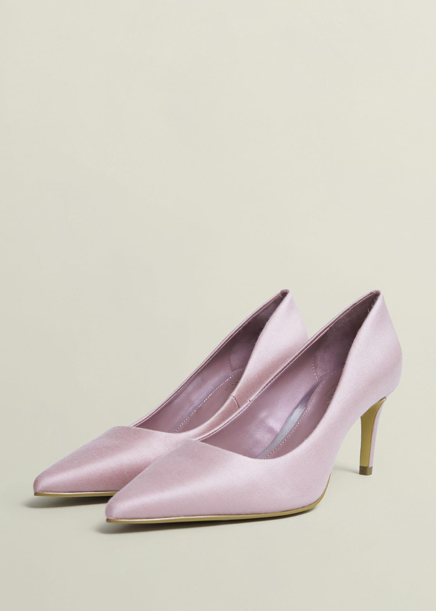 Leila Wool Silk Courts