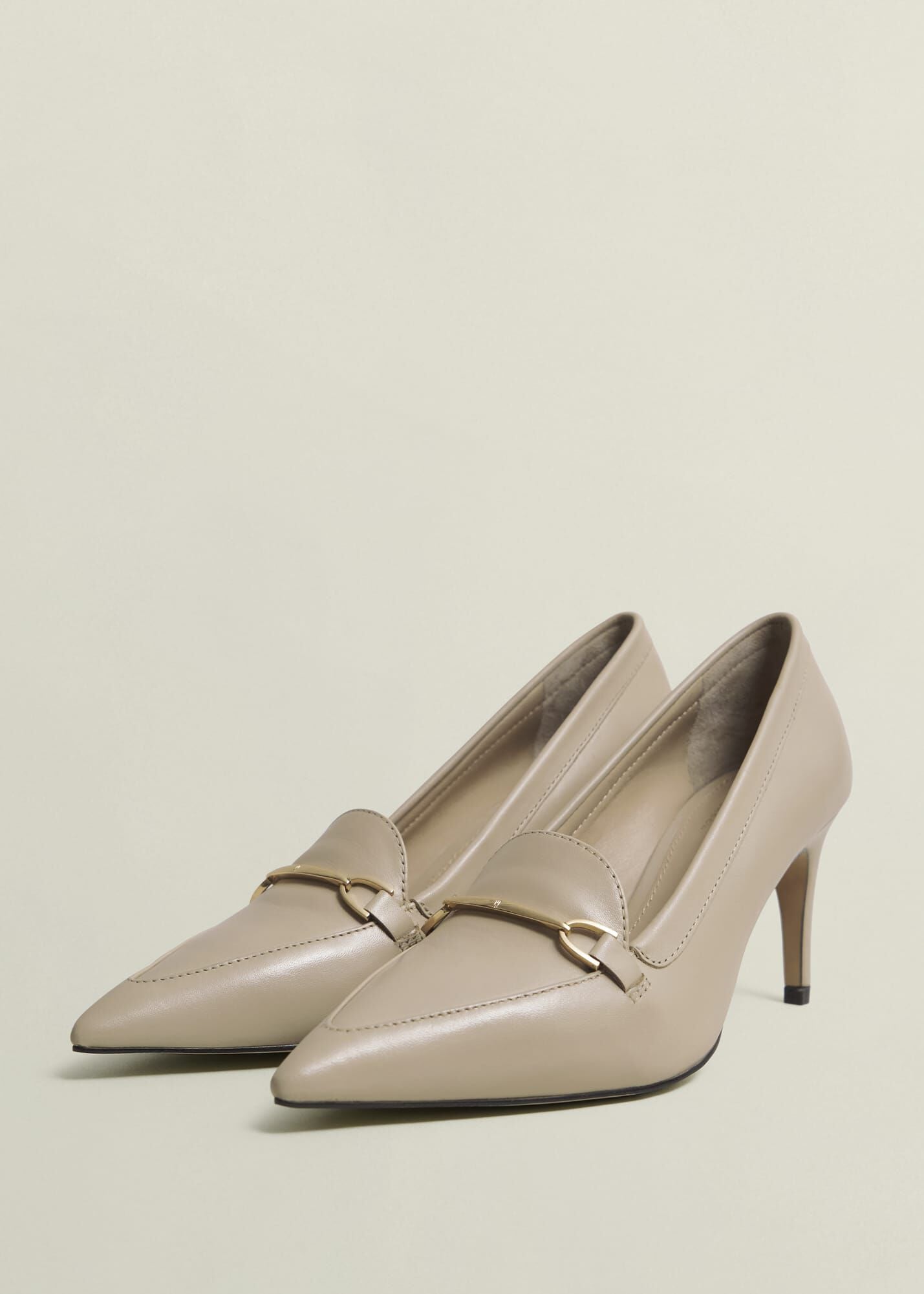 Ros Leather Courts