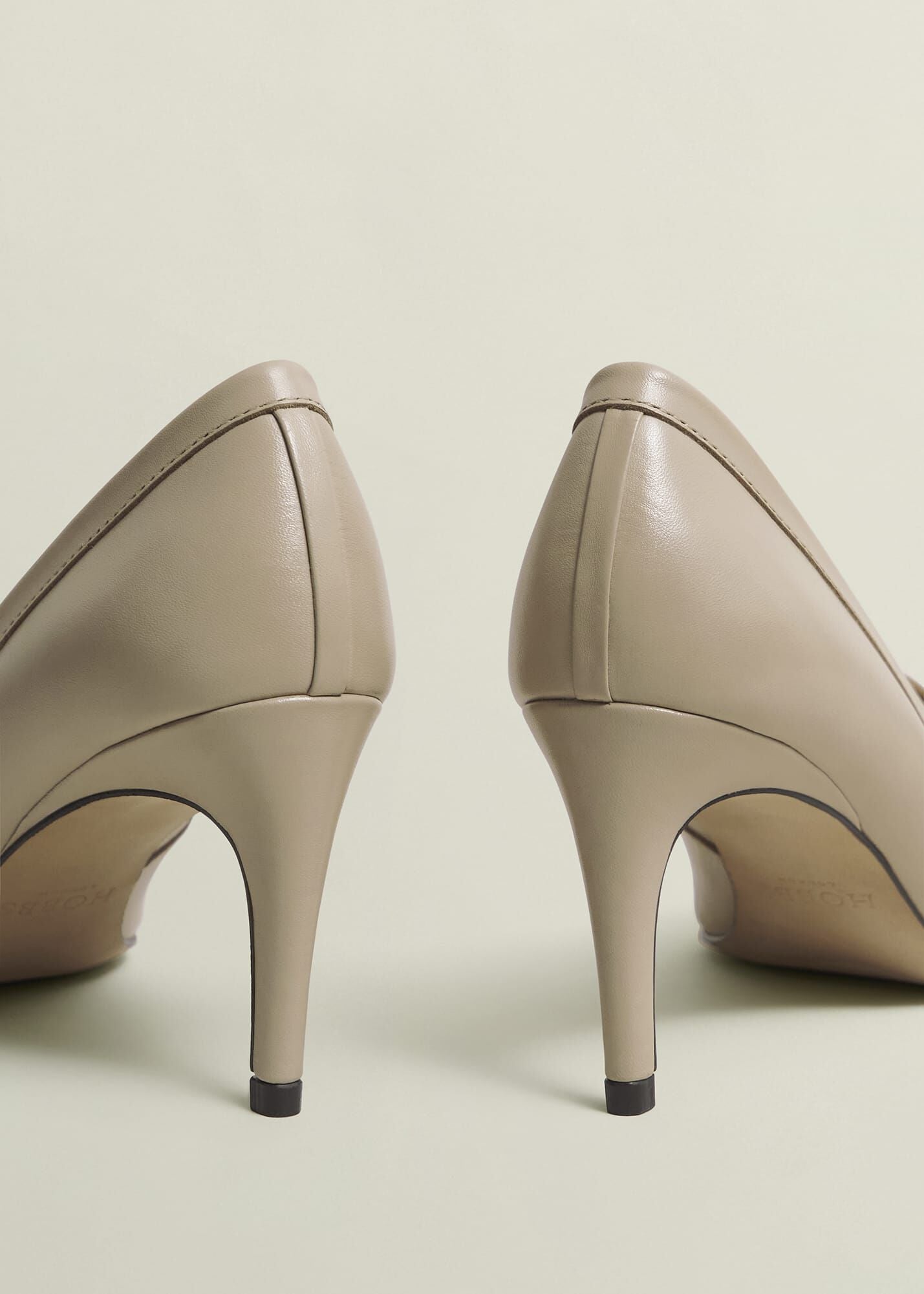 Ros Leather Courts