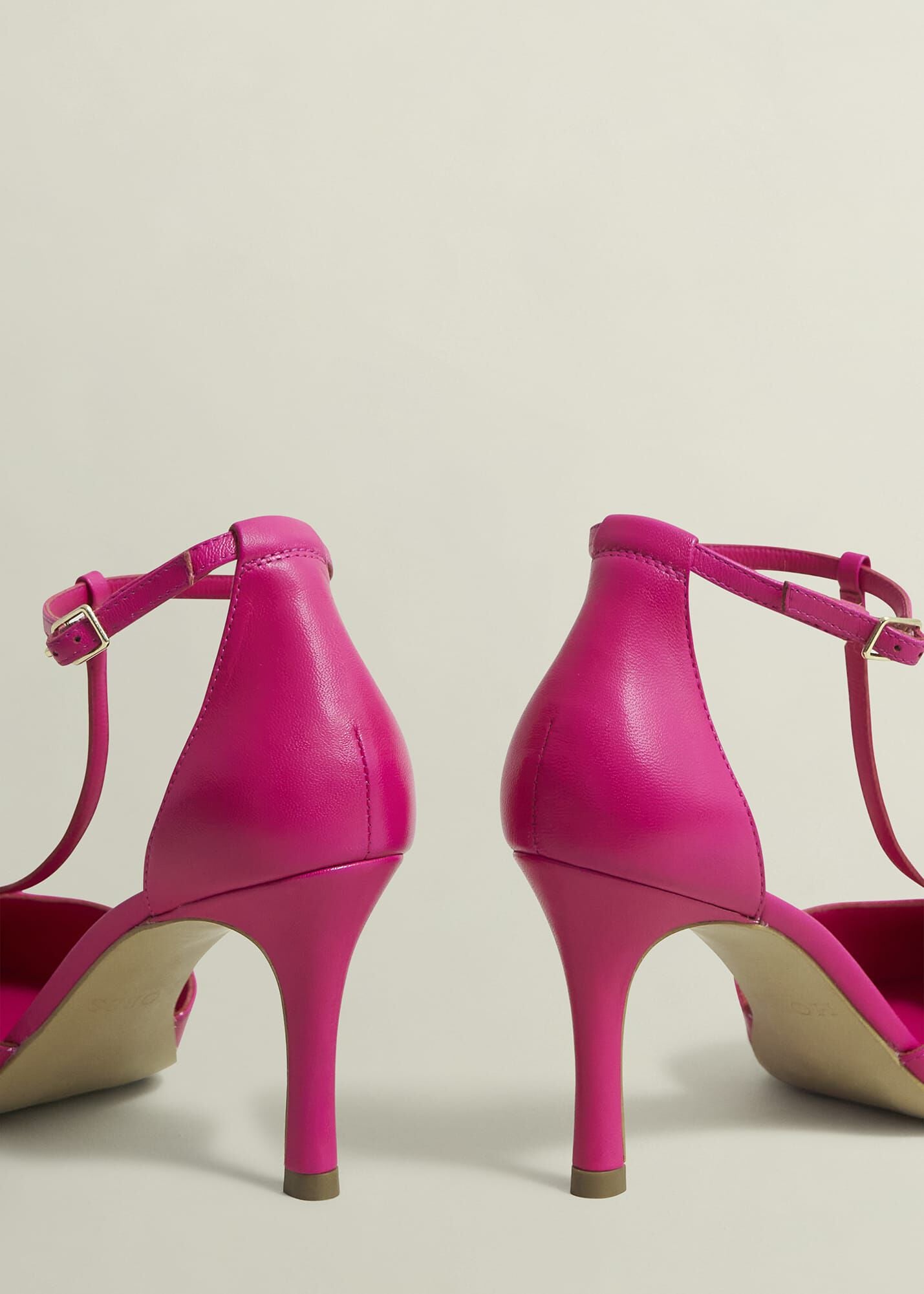 Alice T-Bar Leather Courts