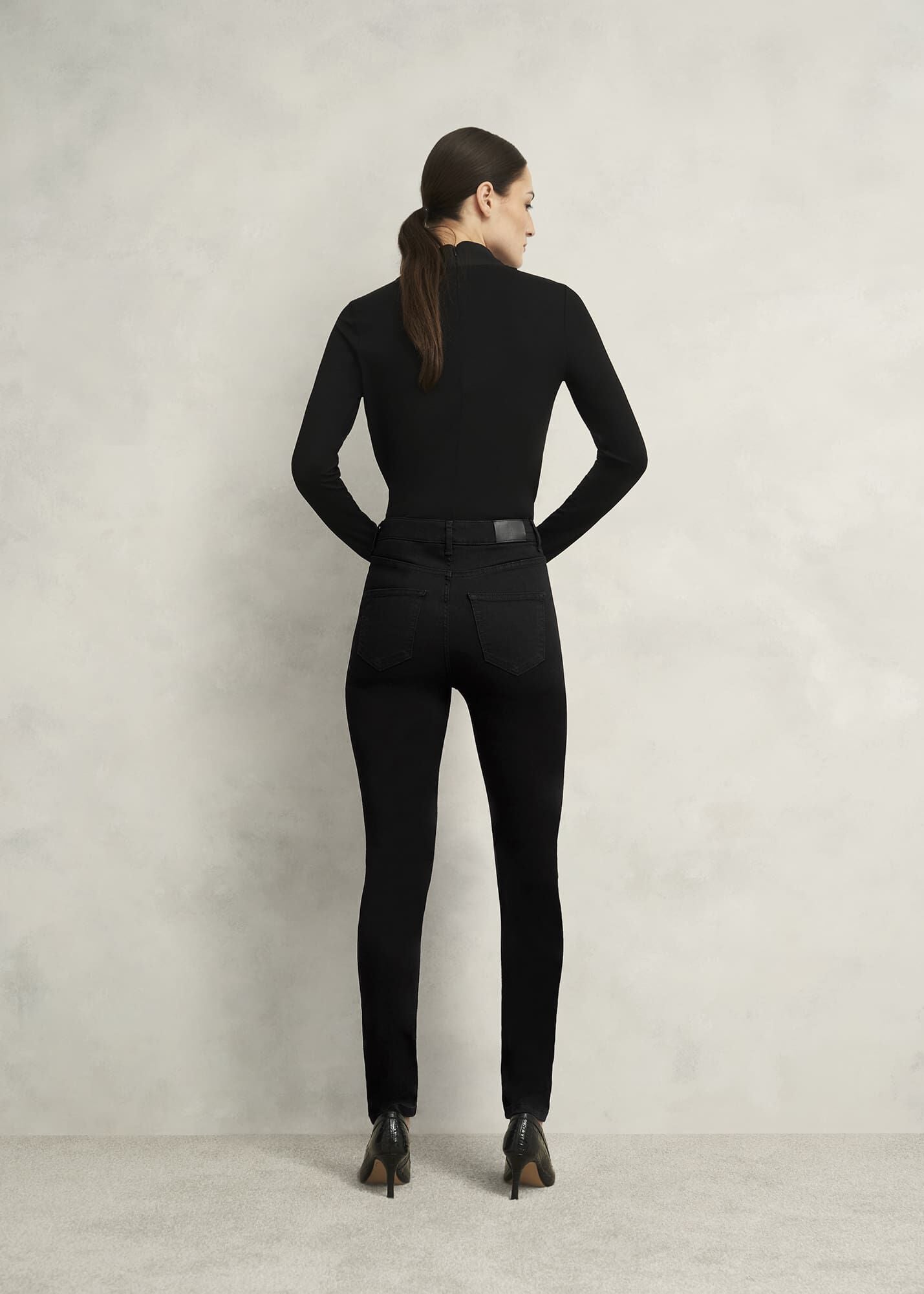 Gia Sculpting Jeans With Stretch