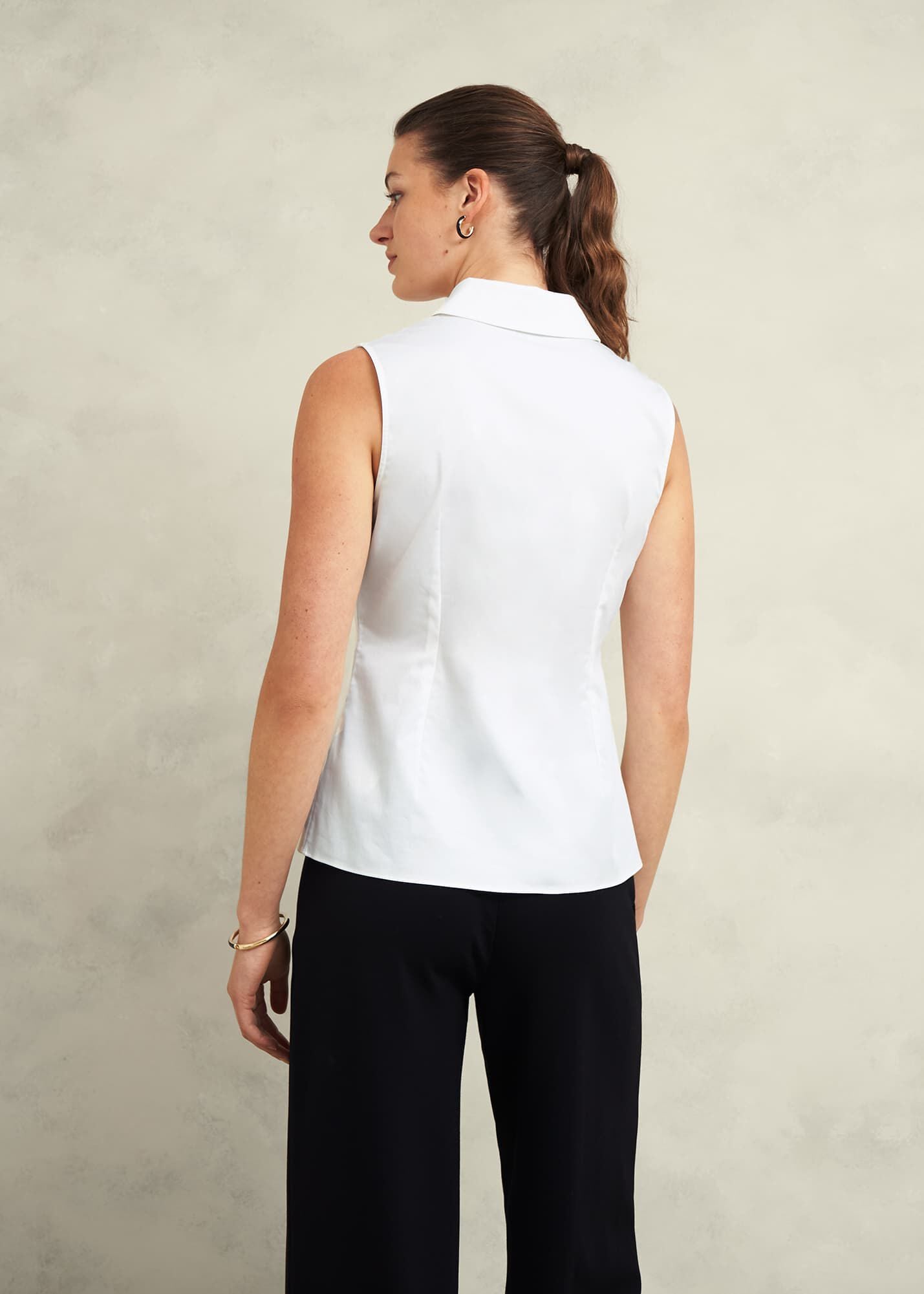 Vic Sleeveless Shirt