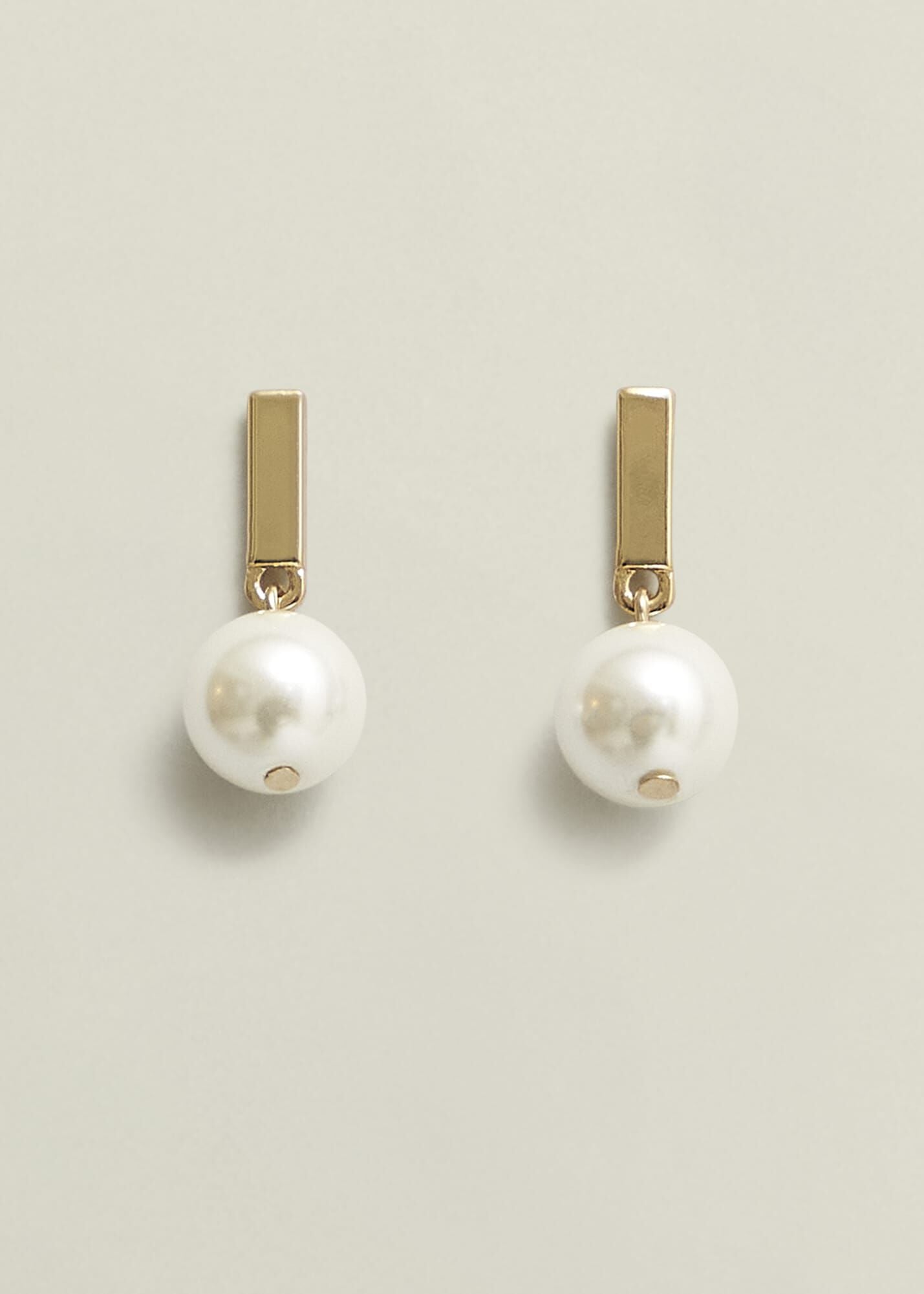 Aria Pearl Earrings